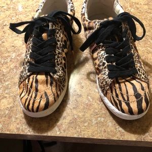 Dolce Vita tennis shoes